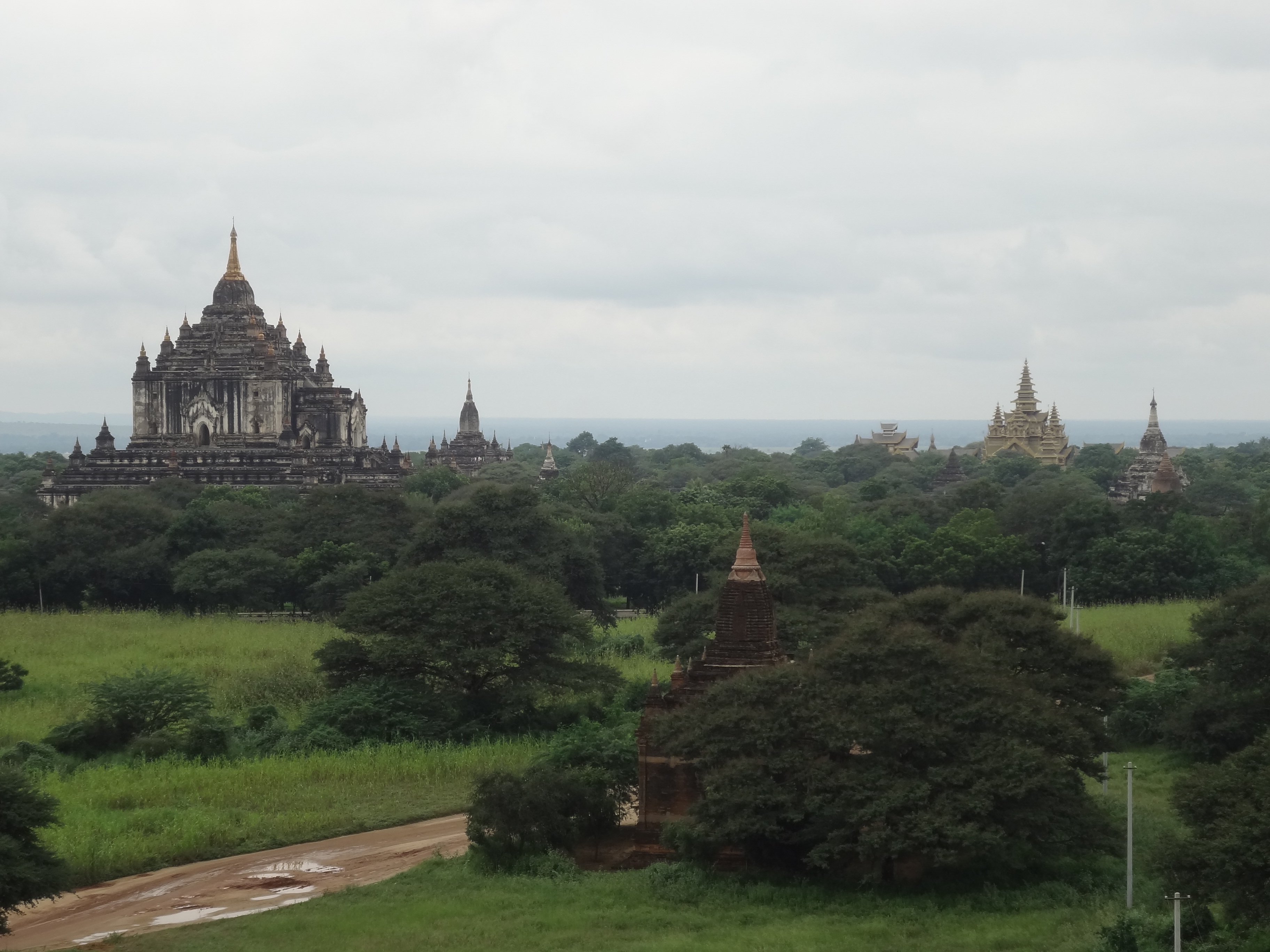 Bagan – overdose de templos | 2 Pés na Estrada